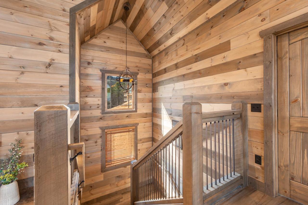 Splash Mountain Pool Hot Tub Theater Game Room Севьервилл Экстерьер фото
