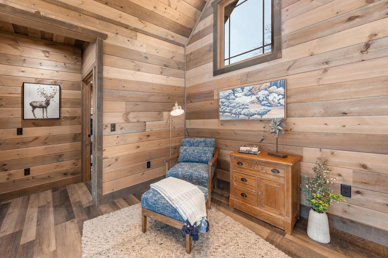 Splash Mountain Pool Hot Tub Theater Game Room Севьервилл Экстерьер фото