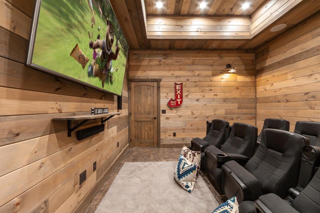 Splash Mountain Pool Hot Tub Theater Game Room Севьервилл Экстерьер фото