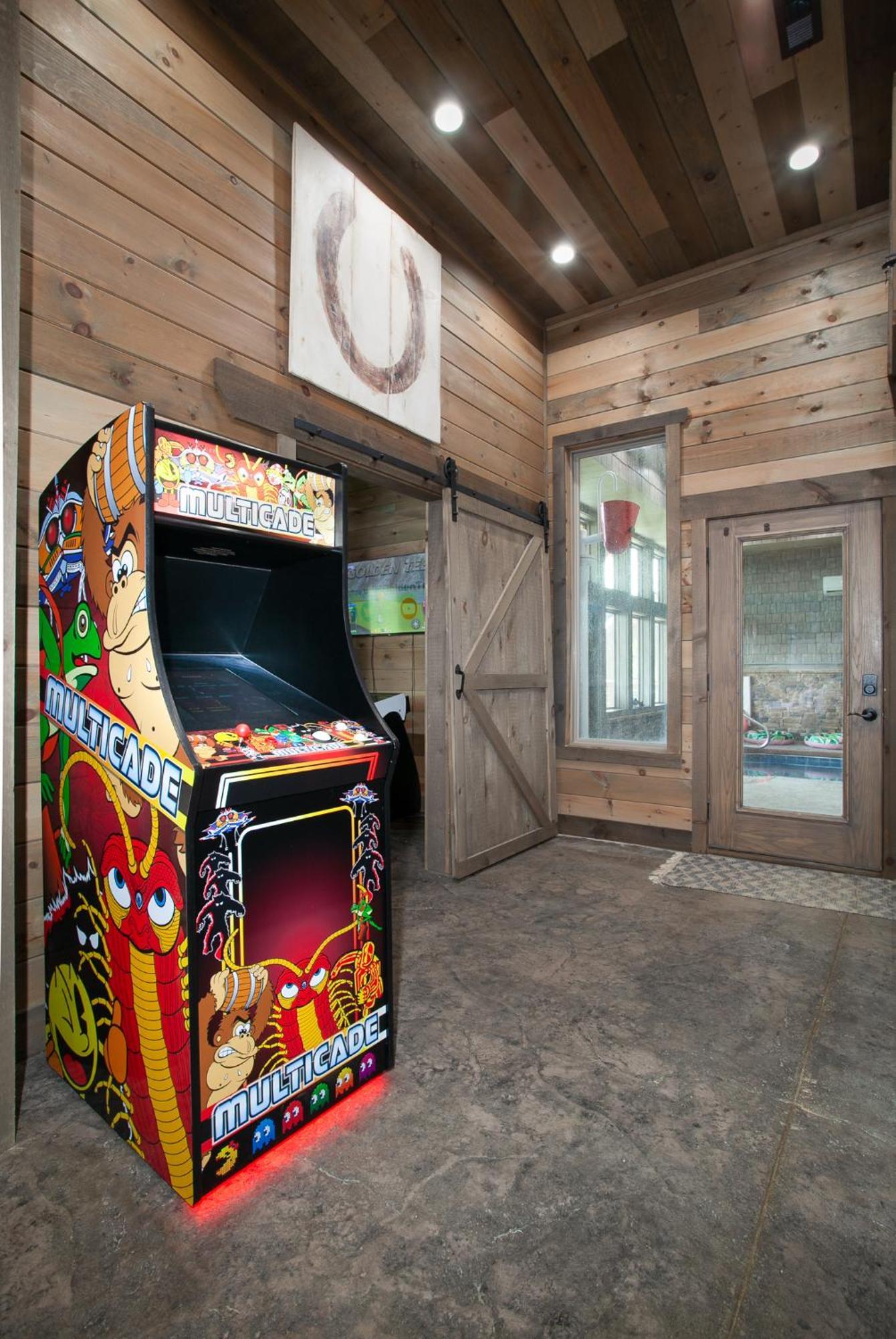 Splash Mountain Pool Hot Tub Theater Game Room Севьервилл Экстерьер фото